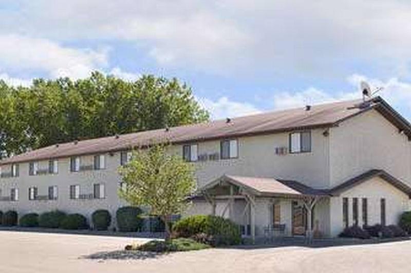 Travelodge Yankton Exteriör bild
